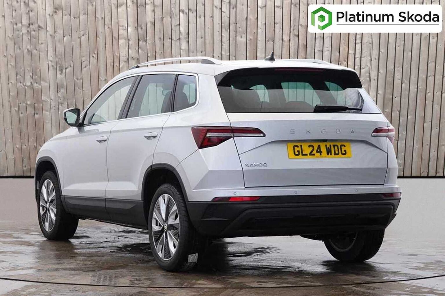 SKODA Karoq SUV 1.0 TSI (116ps) SE L